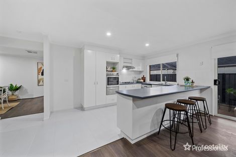 Property photo of 12 Dunstan Road Point Cook VIC 3030