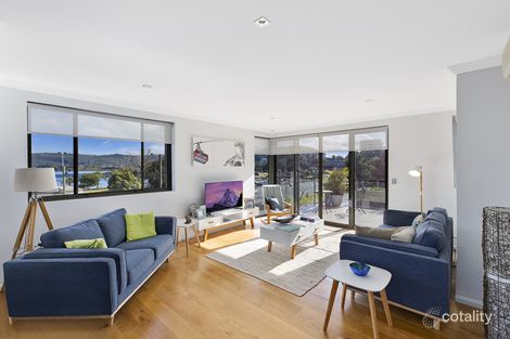 Property photo of 15/43 Masons Parade Point Frederick NSW 2250