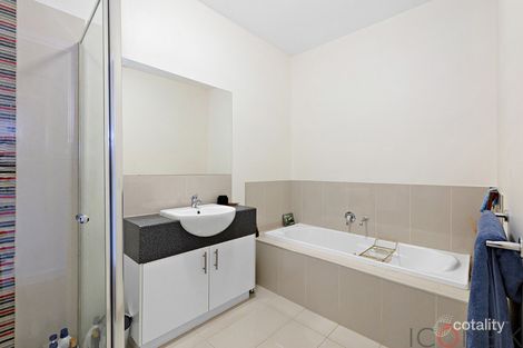 Property photo of 20 Densham Way Craigieburn VIC 3064