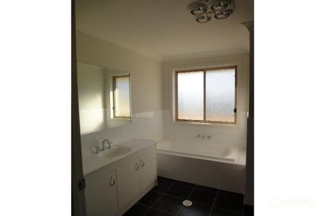 Property photo of 41 Kelly Circle Rutherford NSW 2320