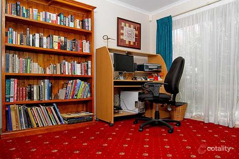 Property photo of 8 Warabin Crescent Ngunnawal ACT 2913
