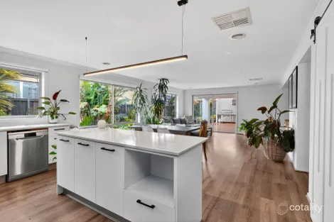 Property photo of 15 Glider Street Mount Duneed VIC 3217