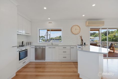 10 Hobsons Pde, Cowes, VIC 3922