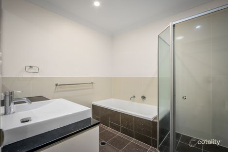 Property photo of 1/30 Heights Drive Robina QLD 4226