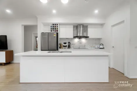 Property photo of 18 Capodanno Street Point Cook VIC 3030