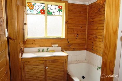 275 Elgar Rd, Surrey Hills, VIC 3127