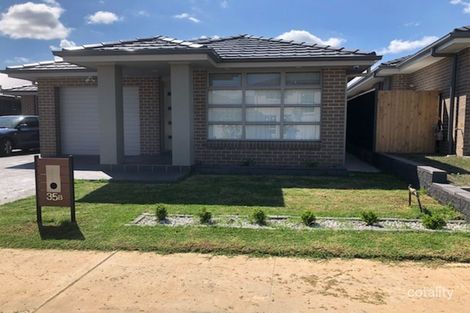 35b Rodwell Rd, Oran Park, NSW 2570