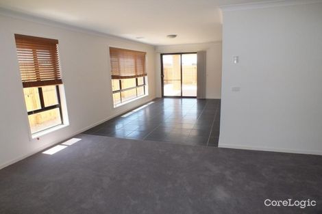 Property photo of 14 Ducane Street Wyndham Vale VIC 3024