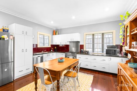 17 Araluen St, Kedron, QLD 4031