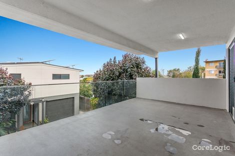 Property photo of 2/72 Gladstone Road Highgate Hill QLD 4101