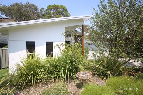 Property photo of 38 Lights Street Emerald Beach NSW 2456