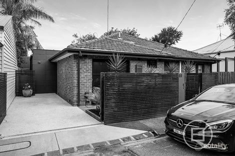 Property photo of 11 Somerset Place Windsor VIC 3181