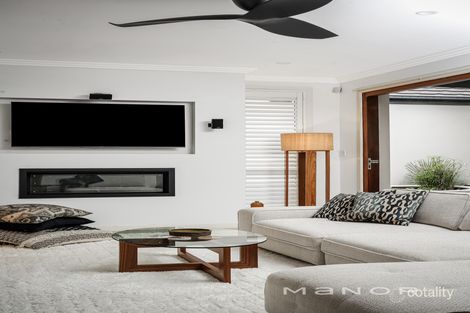 Property photo of 94 Linden Way Bella Vista NSW 2153