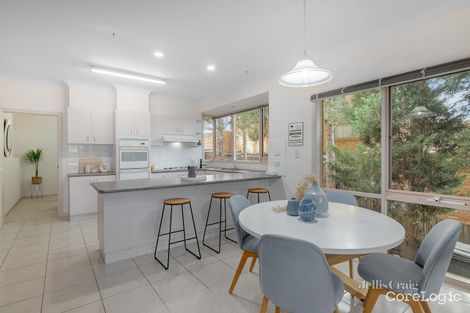 Property photo of 11 Manor Court Donvale VIC 3111
