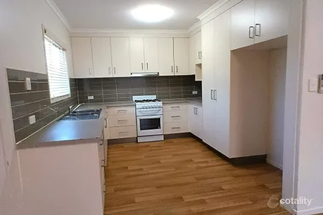 Property photo of 42 Hooper Street Alpha QLD 4724