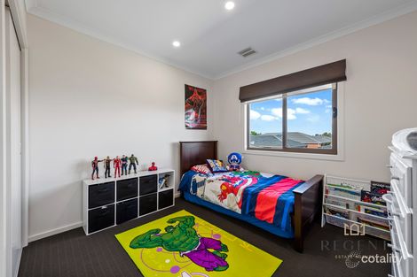 Property photo of 105 Hummingbird Boulevard Tarneit VIC 3029