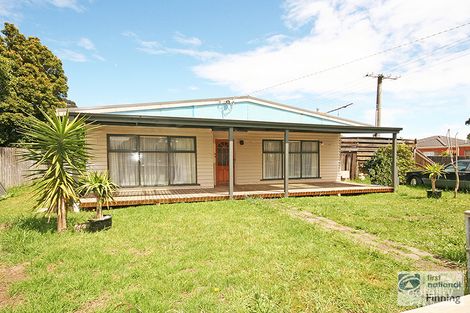 60 Cranbourne Dr, Cranbourne, VIC 3977