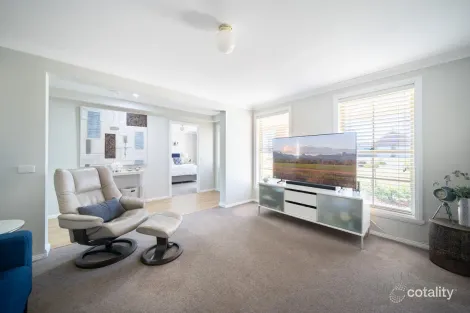 Property photo of 11 Willow Drive Kelso NSW 2795