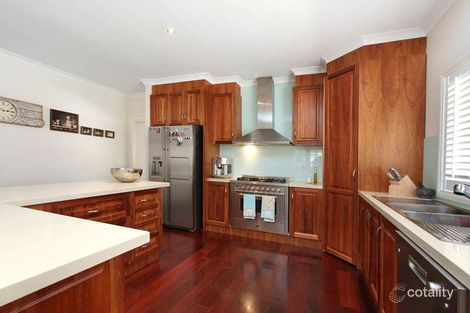 Property photo of 7 The Grange Caroline Springs VIC 3023