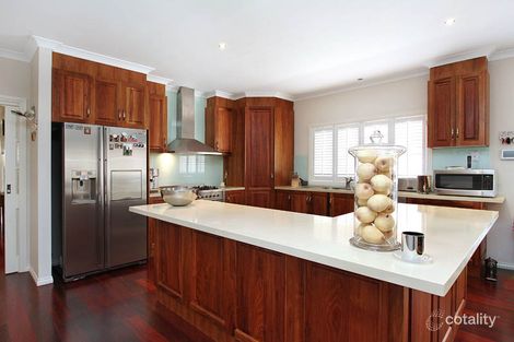 Property photo of 7 The Grange Caroline Springs VIC 3023