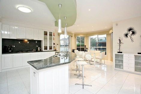 Property photo of 1 Collier Court Taylors Lakes VIC 3038
