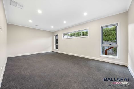 Property photo of 6 Apple Orchard Drive Brown Hill VIC 3350