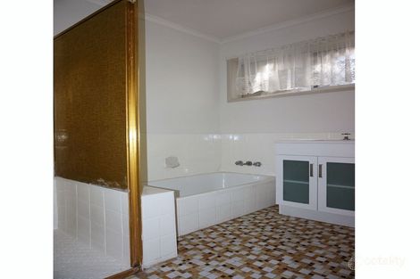 Property photo of 3 Elm Avenue Woodridge QLD 4114