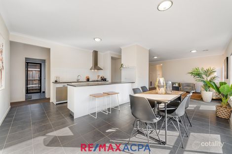 Property photo of 17 Florentino Parade Point Cook VIC 3030