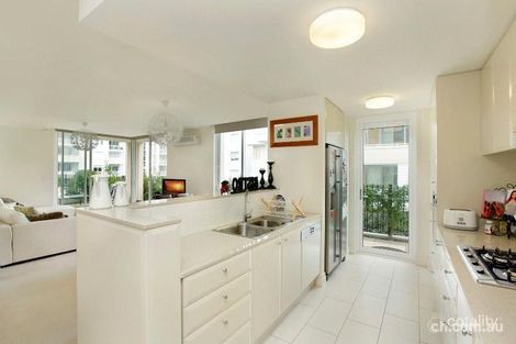 Property photo of 103/8 Peninsula Drive Breakfast Point NSW 2137