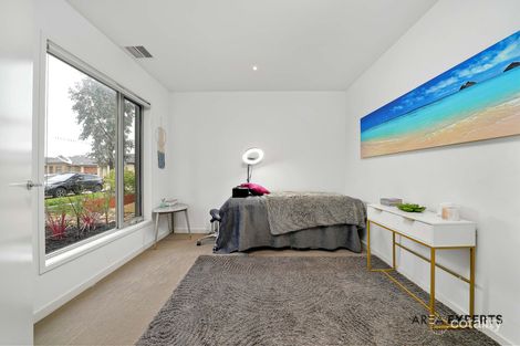 Property photo of 40 Tarcoola Crescent Point Cook VIC 3030