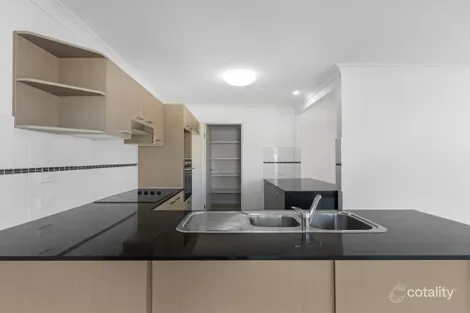 Property photo of 44 Lady Penrhyn Drive Eli Waters QLD 4655