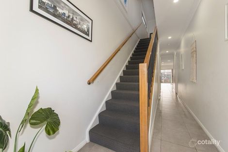 Property photo of 33 Carcoola Way Jordan Springs NSW 2747