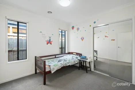 Property photo of 21 Rainford Crescent Lyndhurst VIC 3975