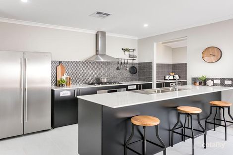 Property photo of 8 Dragonfly Road Banksia Grove WA 6031