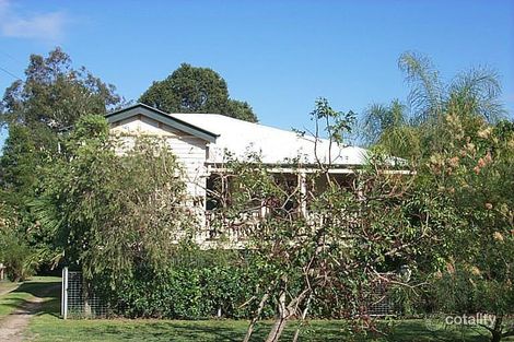 9 Osterley Rd, Yeronga, QLD 4104