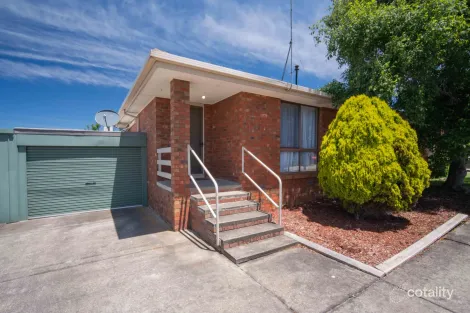 Property photo of 2/416 Forest Street Wendouree VIC 3355