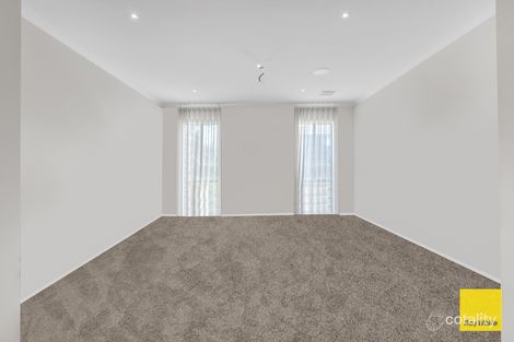 Property photo of 19 Beachside Crescent Point Cook VIC 3030