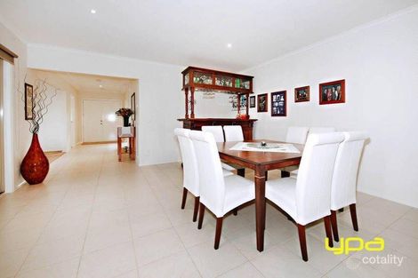 Property photo of 62 Inglewood Drive Burnside Heights VIC 3023