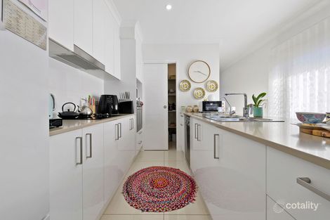 Property photo of 33 Pearl Crescent Caloundra West QLD 4551