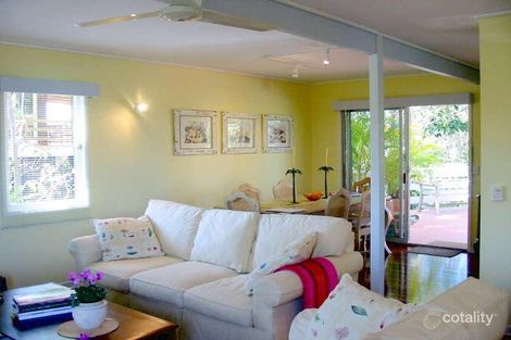 Property photo of 13 Piari Street Kenmore QLD 4069