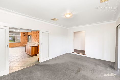 Property photo of 20 Willow Street Kooringal NSW 2650