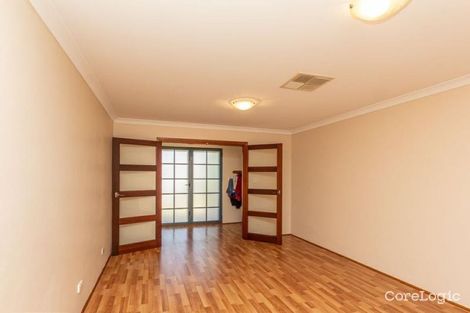 Property photo of 5 Monroe Turn Success WA 6164