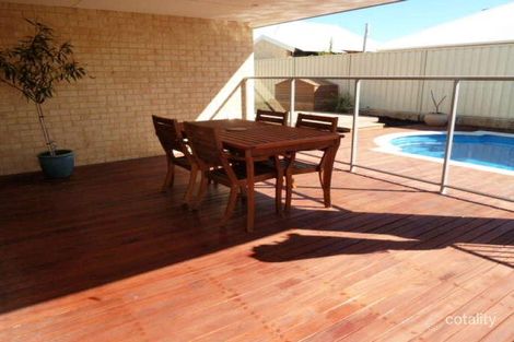 Property photo of 22 Frenchmans Crescent Secret Harbour WA 6173