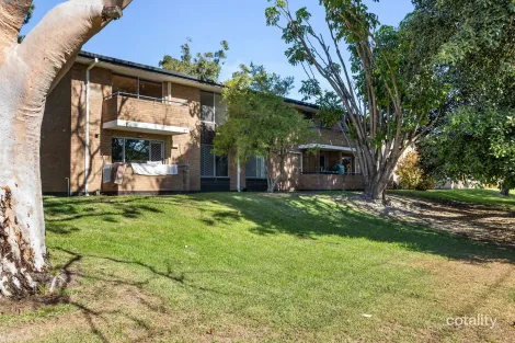 12/3 Westborough St, Scarborough, WA 6019