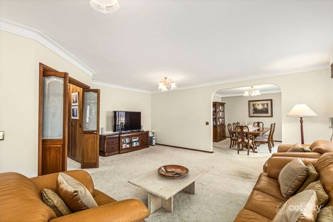Property photo of 36 Windsor Drive Avondale Heights VIC 3034