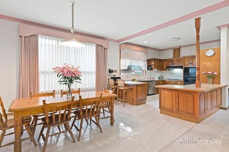 Property photo of 26 Broadford Crescent Macleod VIC 3085