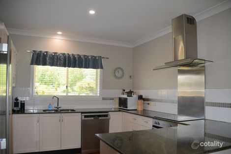Property photo of 19 Carlisle Close Glen Innes NSW 2370