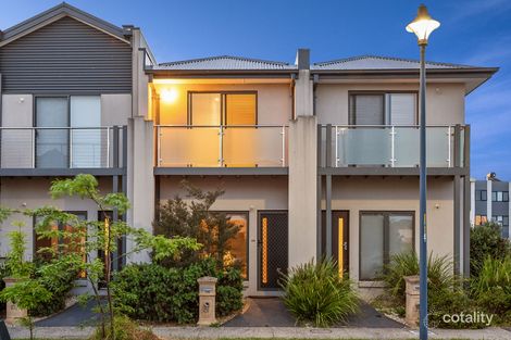Property photo of 25 Harlesden Circuit Pakenham VIC 3810