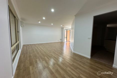 Property photo of 1 Butterwick Terrace Cranbourne East VIC 3977