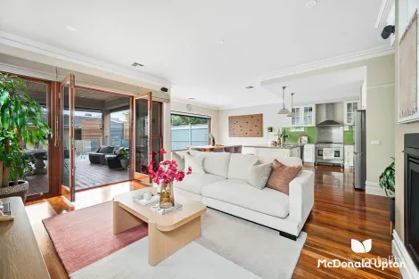 Property photo of 30 Ardoch Street Essendon VIC 3040